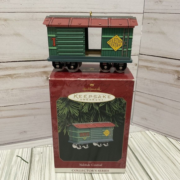 Hallmark Keepsake Yuletide Central Train- Pressed Tin #2 #3 #4 #5 - Picture 9 of 16